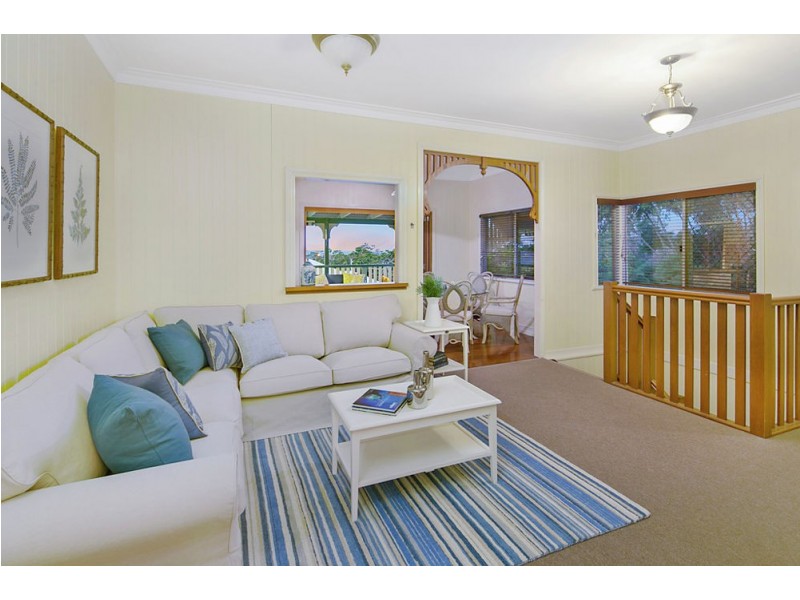 166 Gordon Pde, Manly QLD 4179