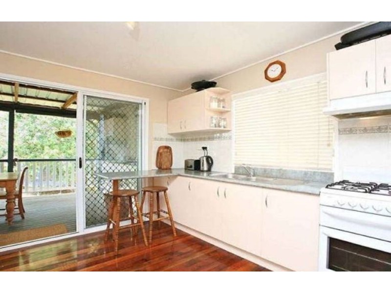 40 Haig Street, Wynnum West QLD 4178