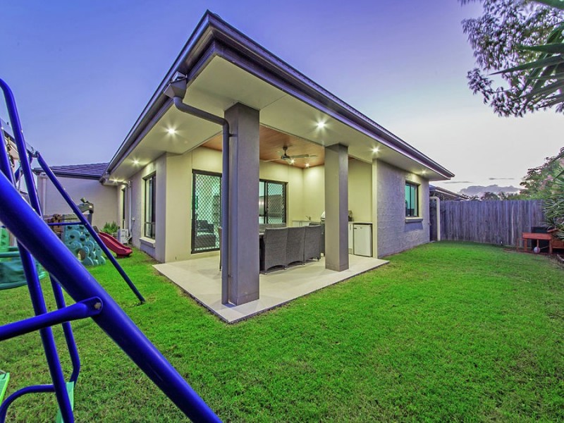 67 Foxwood Circuit, Wakerley QLD 4154