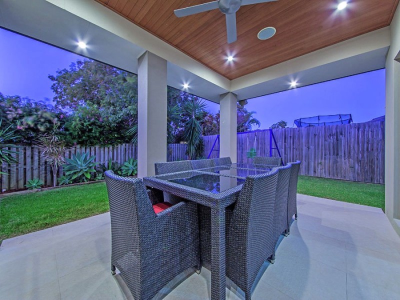67 Foxwood Circuit, Wakerley QLD 4154