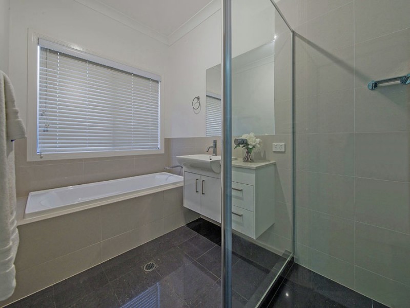67 Foxwood Circuit, Wakerley QLD 4154