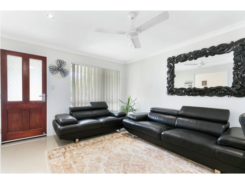 33 Macleay Cr, Tingalpa QLD 4173
