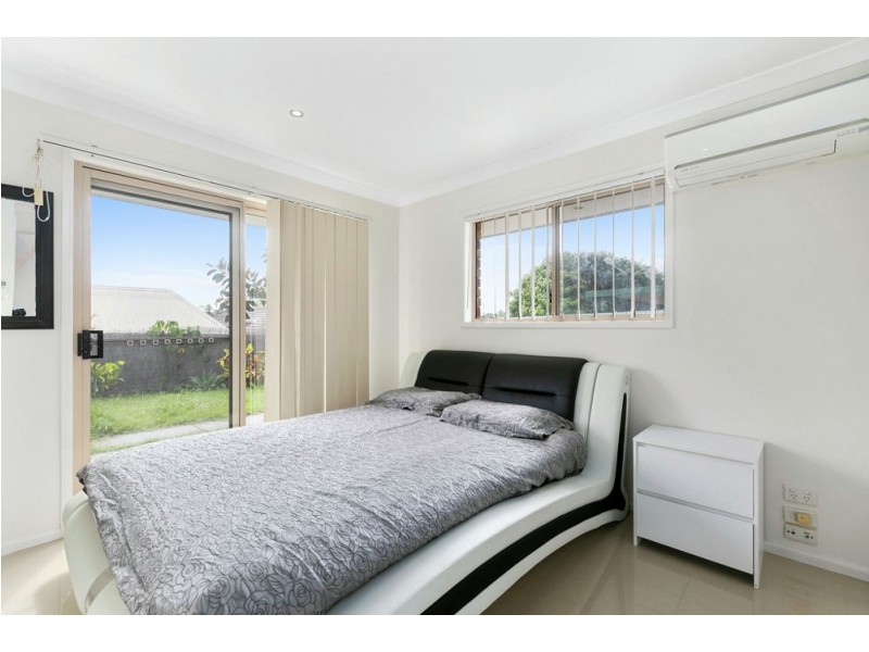 33 Macleay Cr, Tingalpa QLD 4173
