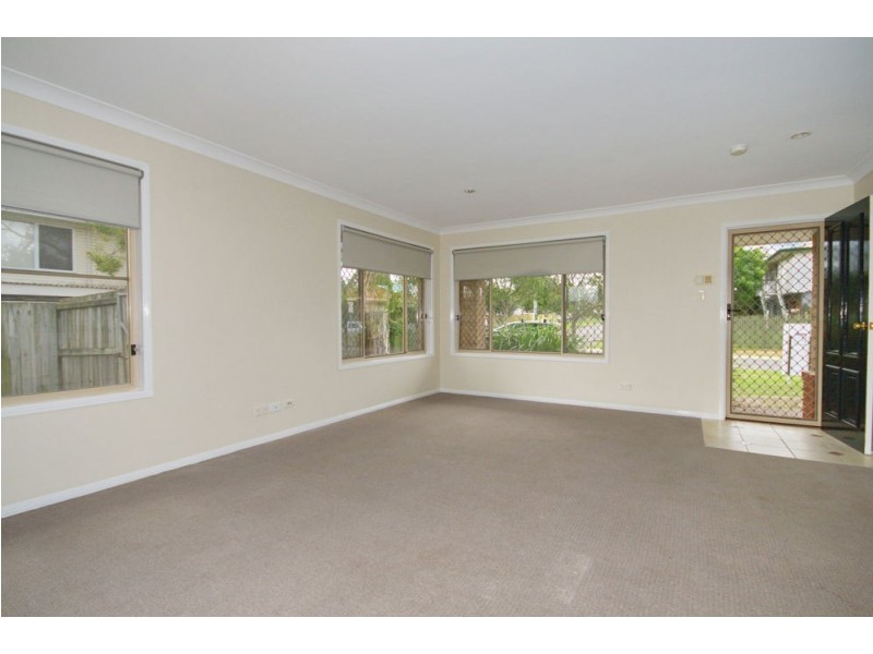 1 Tracey Street, Wynnum West QLD 4178