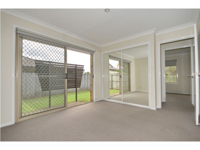 1 Tracey Street, Wynnum West QLD 4178