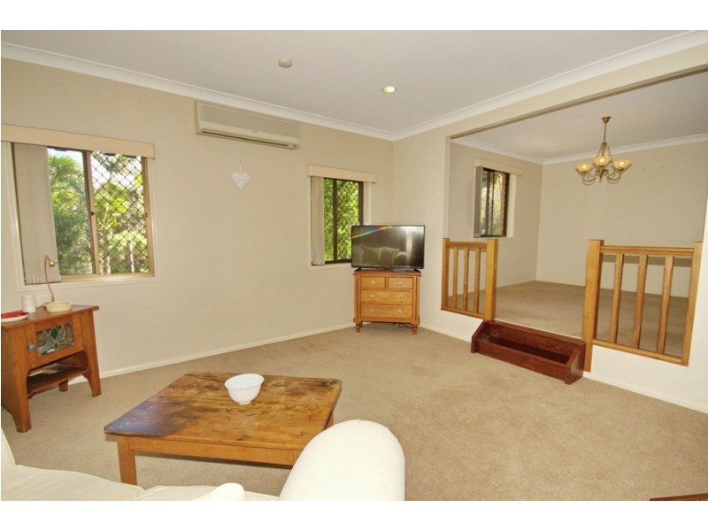 11 Network Drive, Wynnum West QLD 4178