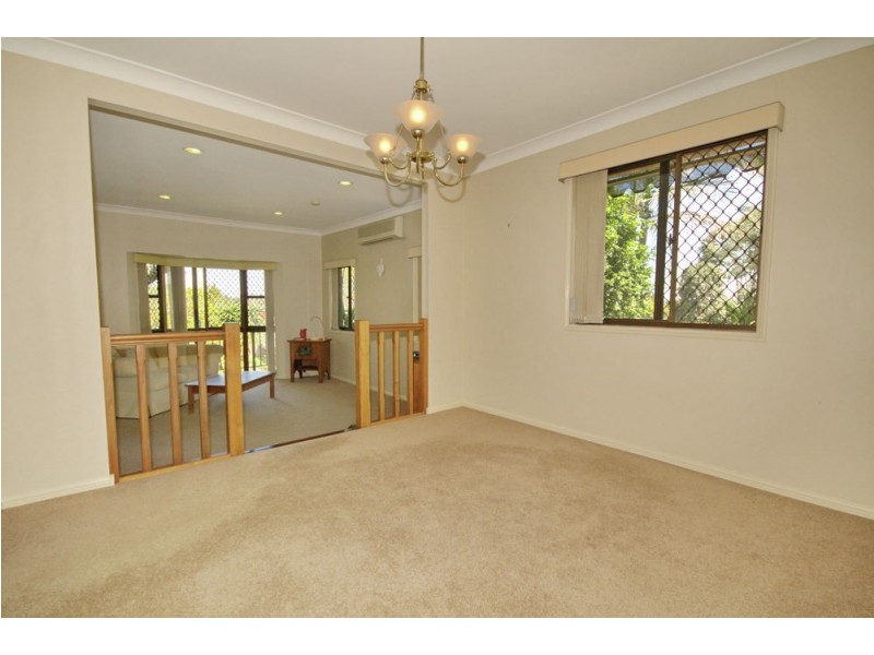 11 Network Drive, Wynnum West QLD 4178