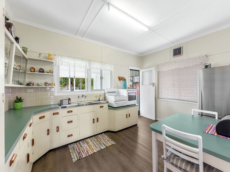 21 Faine Street, Manly West QLD 4179