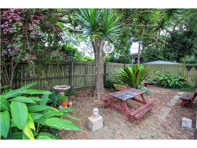 15 Ambool St, Lota QLD 4179