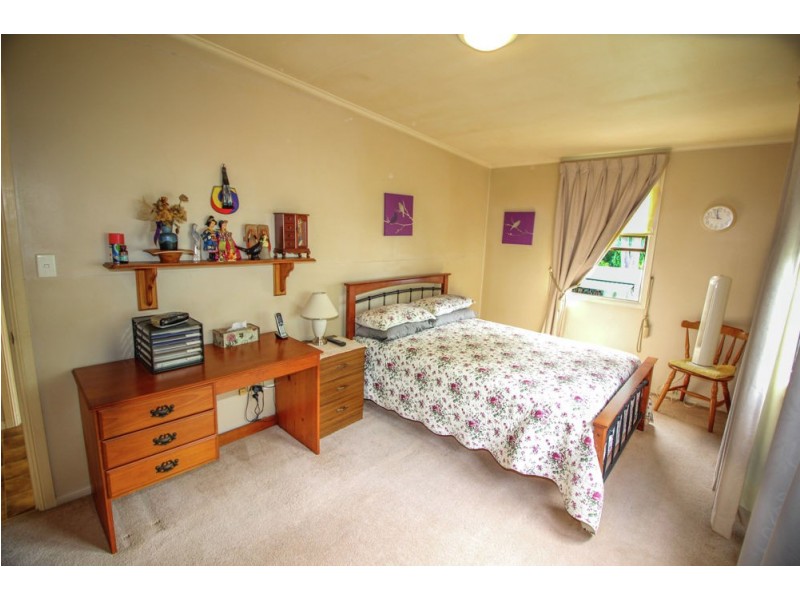 15 Ambool St, Lota QLD 4179