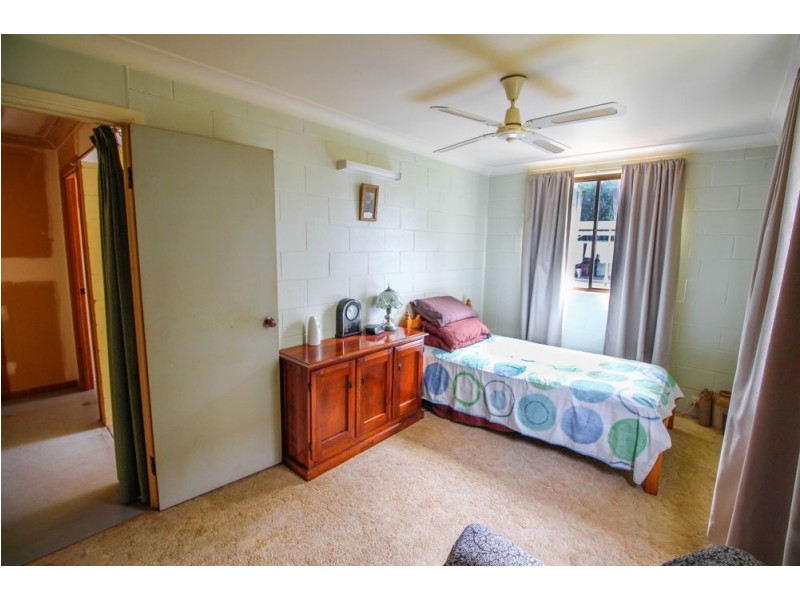 15 Ambool St, Lota QLD 4179