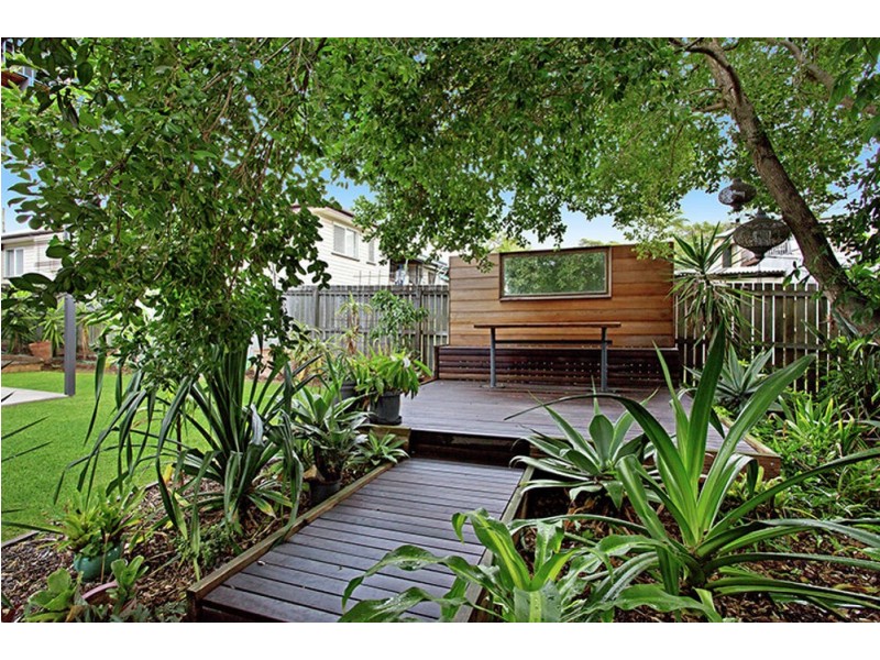 27 Ryder Street, Wynnum QLD 4178