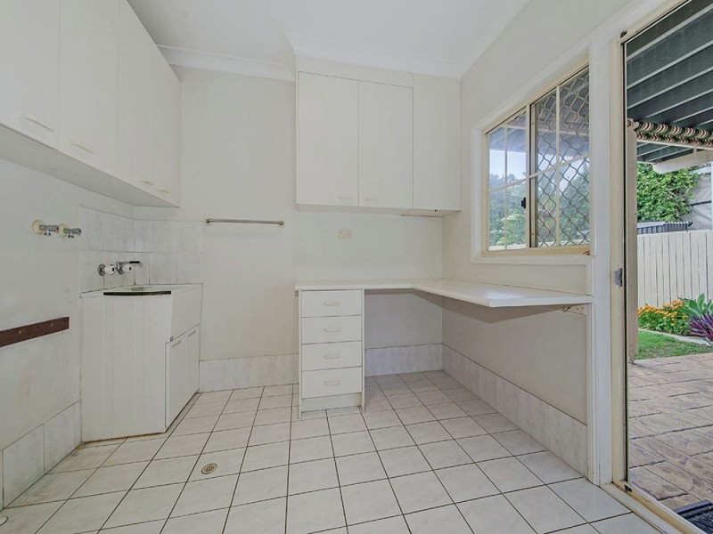42 Stewart Parade, Manly QLD 4179