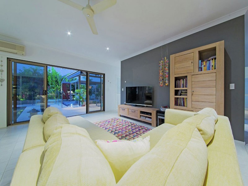 35 Yarra Road, Wakerley QLD 4154