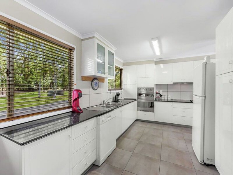 41 Arakurta St, Lota QLD 4179