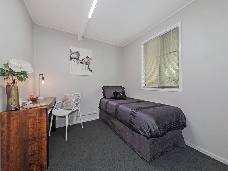 5/11 Arnold Street, Manly QLD 4179