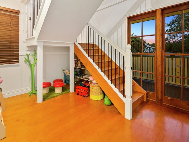 24 Outram Street, Lota QLD 4179