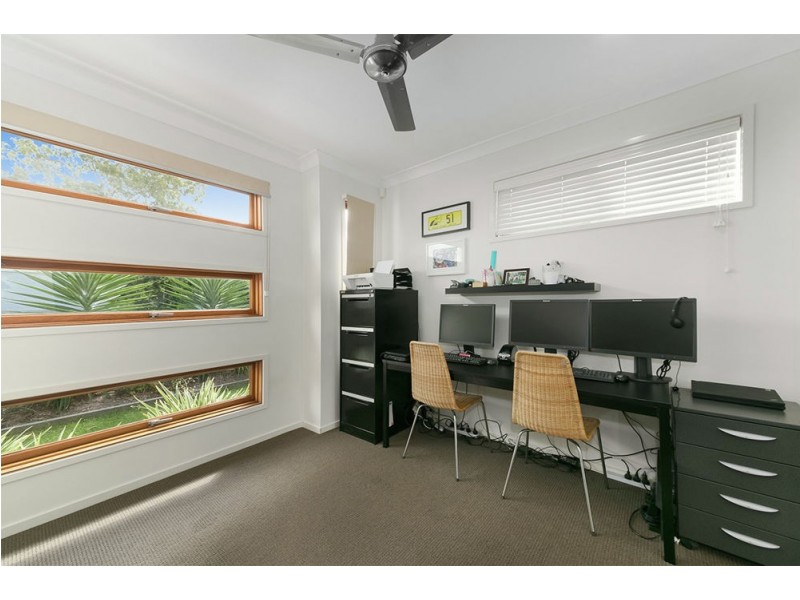17 Bailey Street, Wakerley QLD 4154
