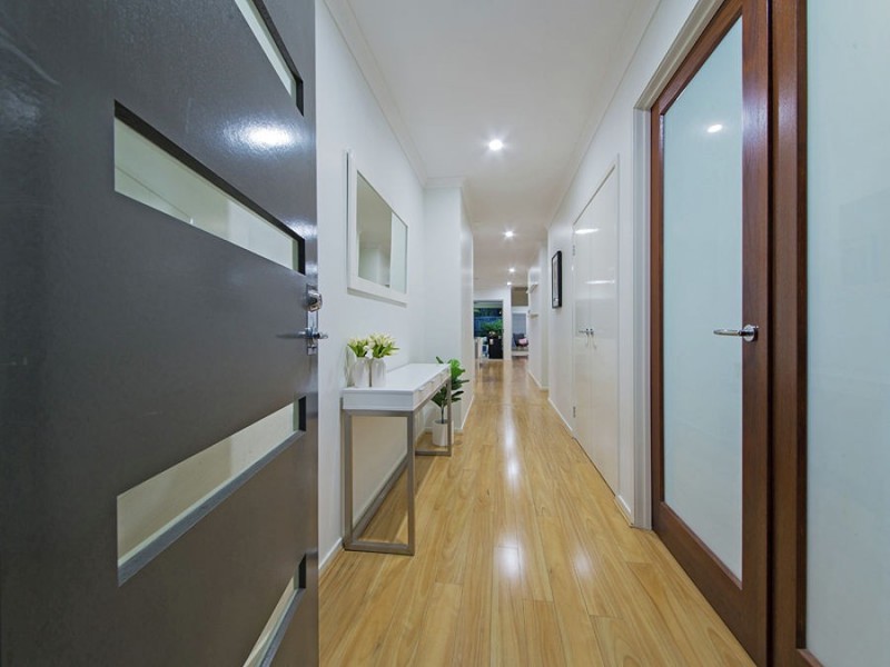 19 Foxwood Circuit, Wakerley QLD 4154