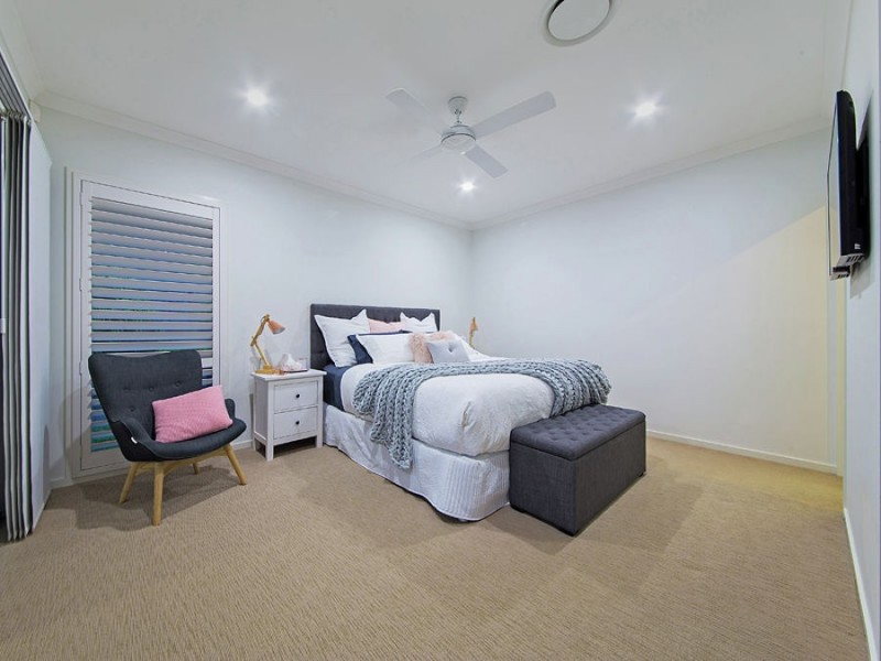 19 Foxwood Circuit, Wakerley QLD 4154