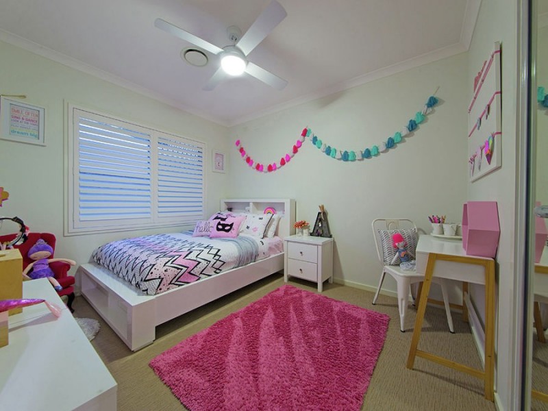 19 Foxwood Circuit, Wakerley QLD 4154