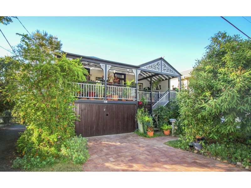 16 Bay Tce, Wynnum QLD 4178