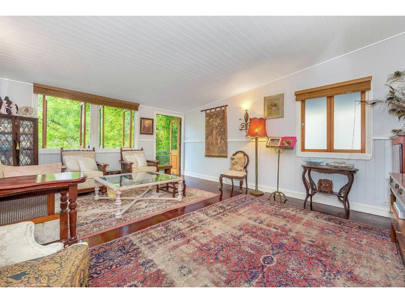 16 Bay Tce, Wynnum QLD 4178