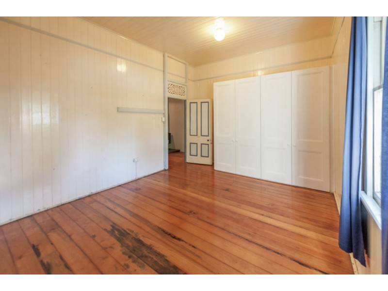 2212 Wynnum Road, Wynnum QLD 4178