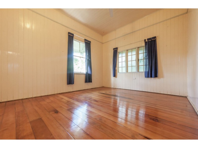 2212 Wynnum Road, Wynnum QLD 4178