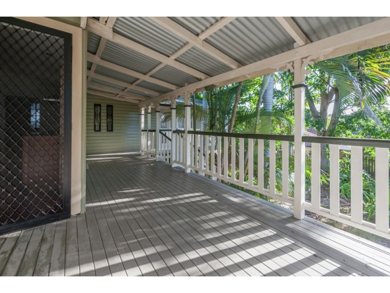 2212 Wynnum Road, Wynnum QLD 4178