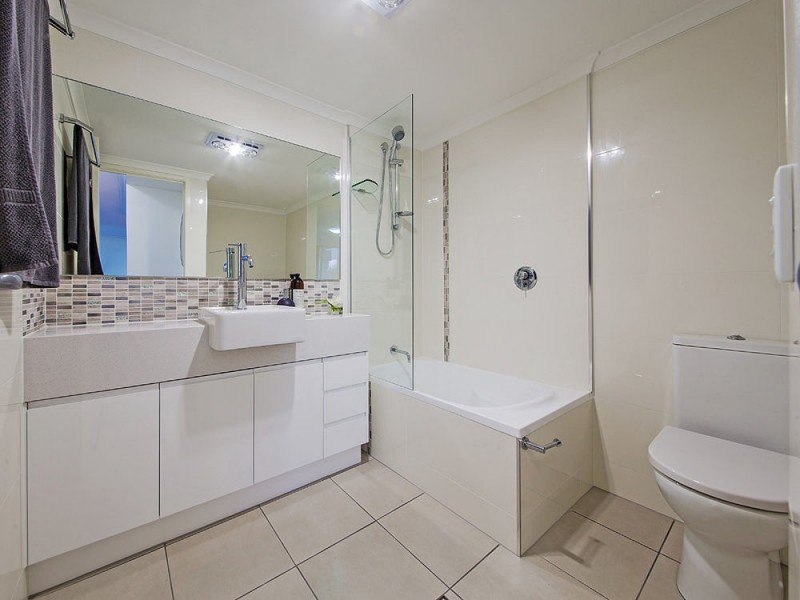 3/54 Yamboyna St, Manly QLD 4179