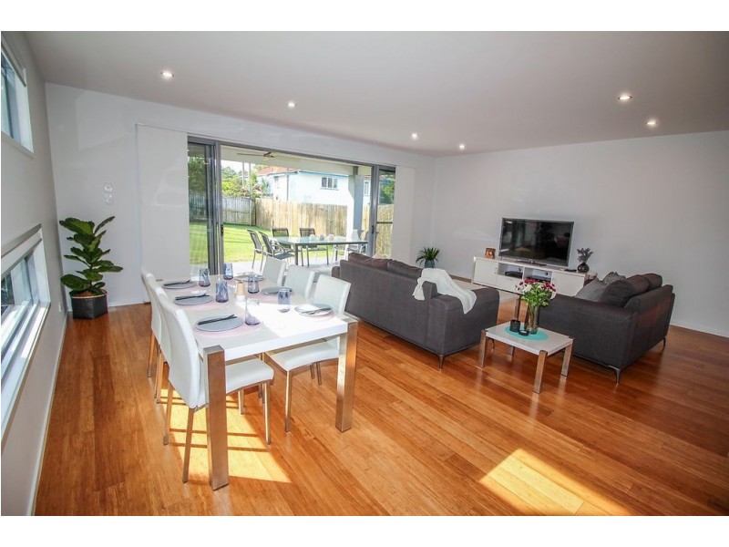 49 Richard St, Lota QLD 4179