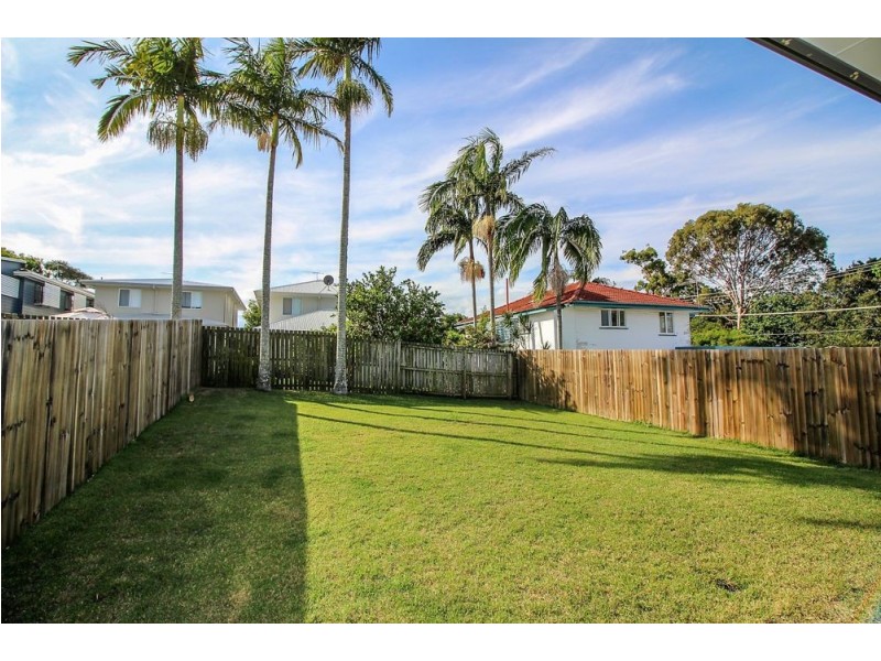 49 Richard St, Lota QLD 4179