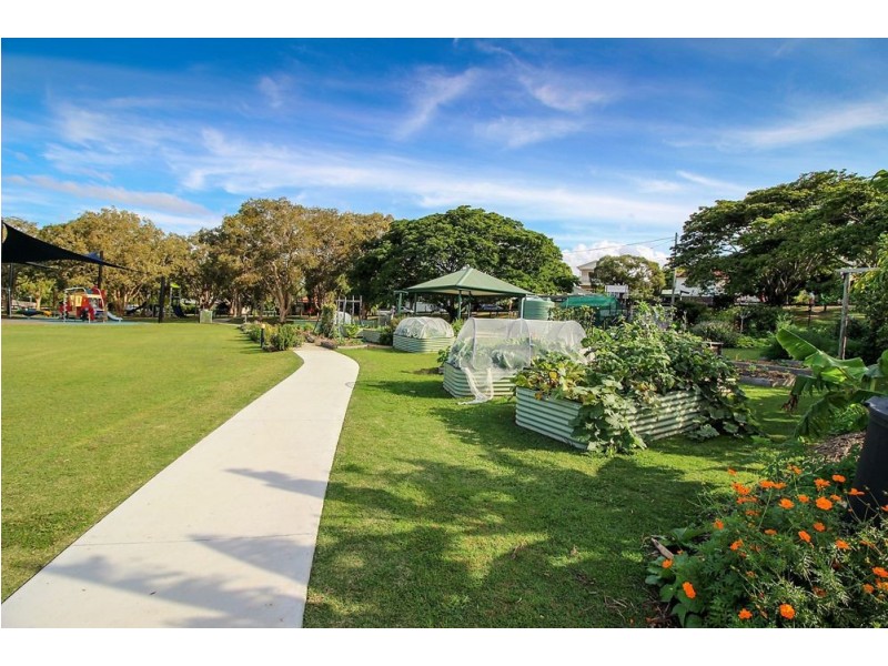 49 Richard St, Lota QLD 4179