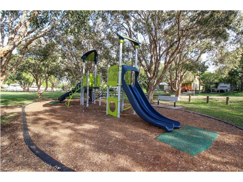 49 Richard St, Lota QLD 4179