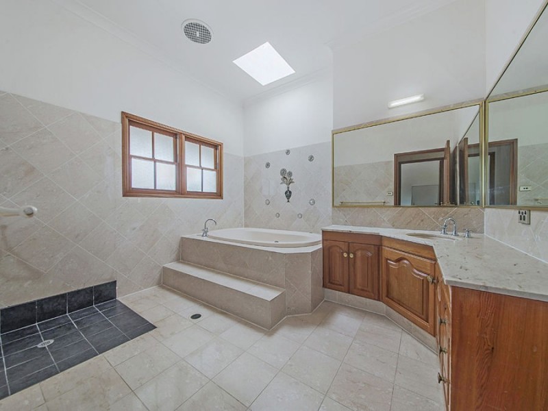 380 Grassdale Road, Gumdale QLD 4154