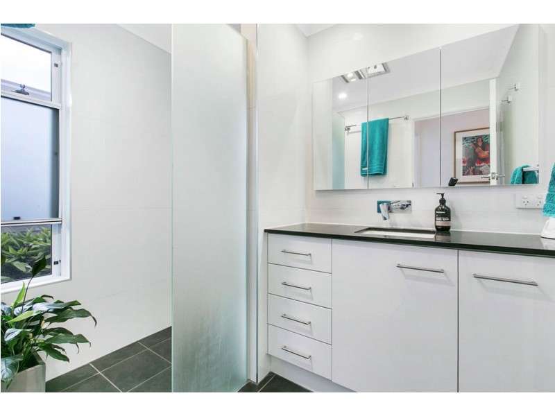 86 Talwong Street, Manly West QLD 4179