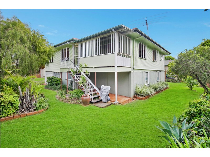 17 Attey St, Manly West QLD 4179