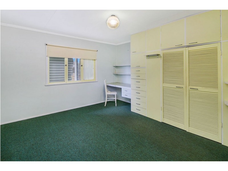 17 Attey St, Manly West QLD 4179