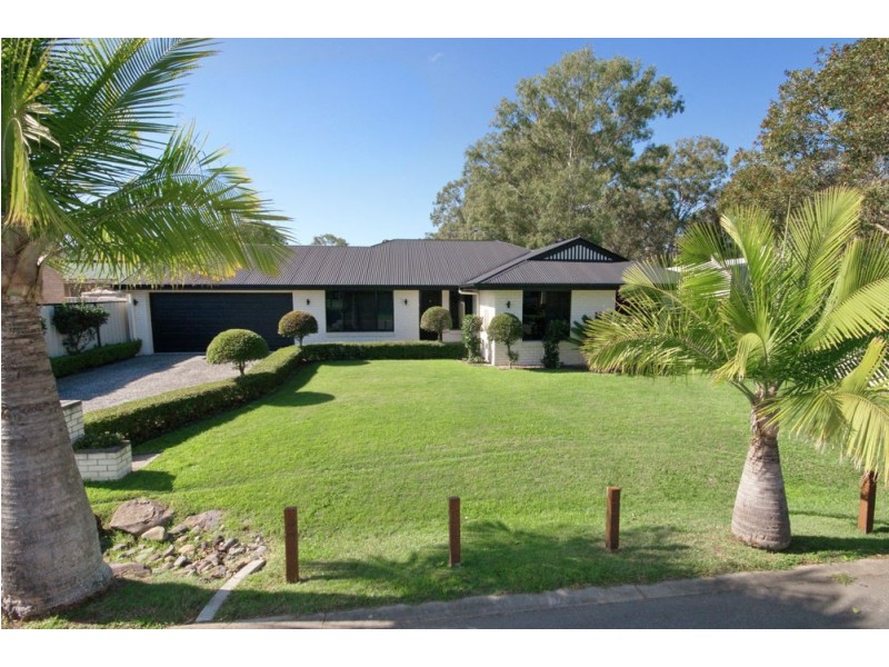 8 Wirra Cct, Wynnum West QLD 4178