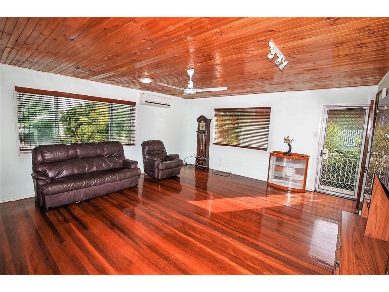 11 Wilfred St, Lota QLD 4179