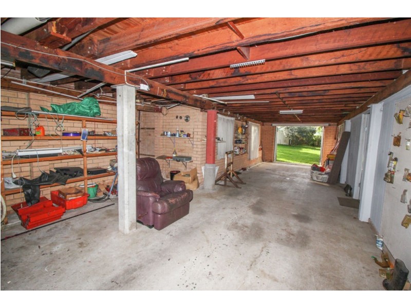 11 Wilfred St, Lota QLD 4179