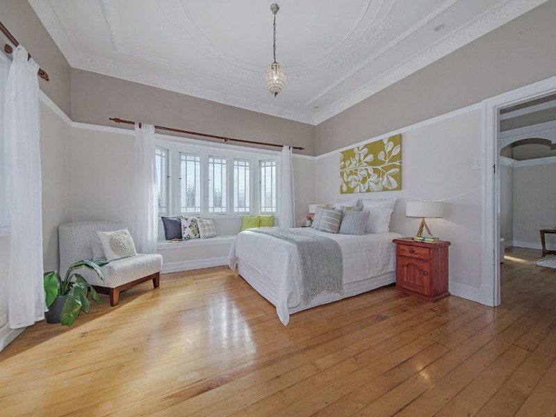 45 Tranters Avenue, Camp Hill QLD 4152