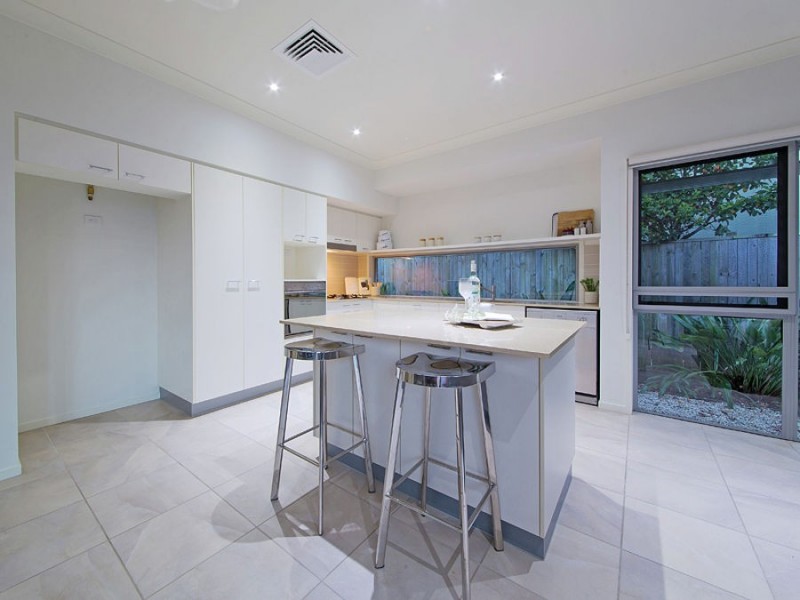 72 Moss Road, Wakerley QLD 4154