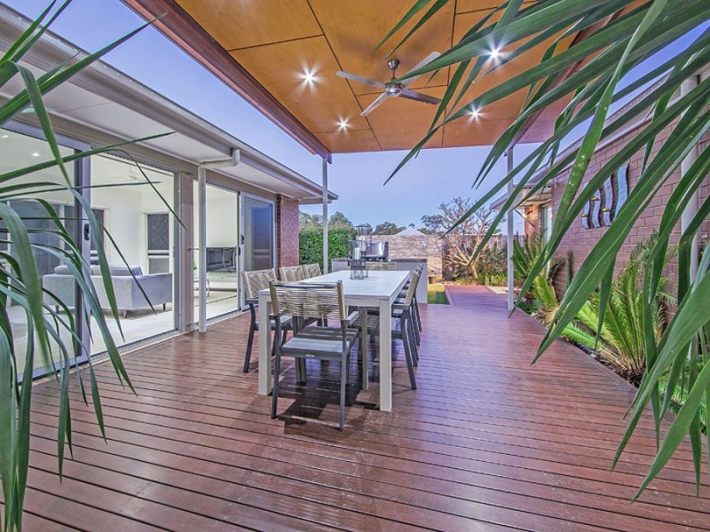 72 Moss Road, Wakerley QLD 4154