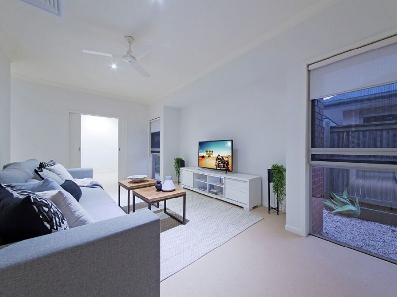 72 Moss Road, Wakerley QLD 4154