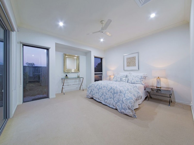 72 Moss Road, Wakerley QLD 4154