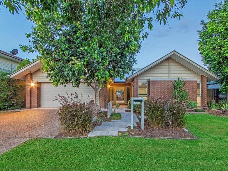 72 Moss Road, Wakerley QLD 4154