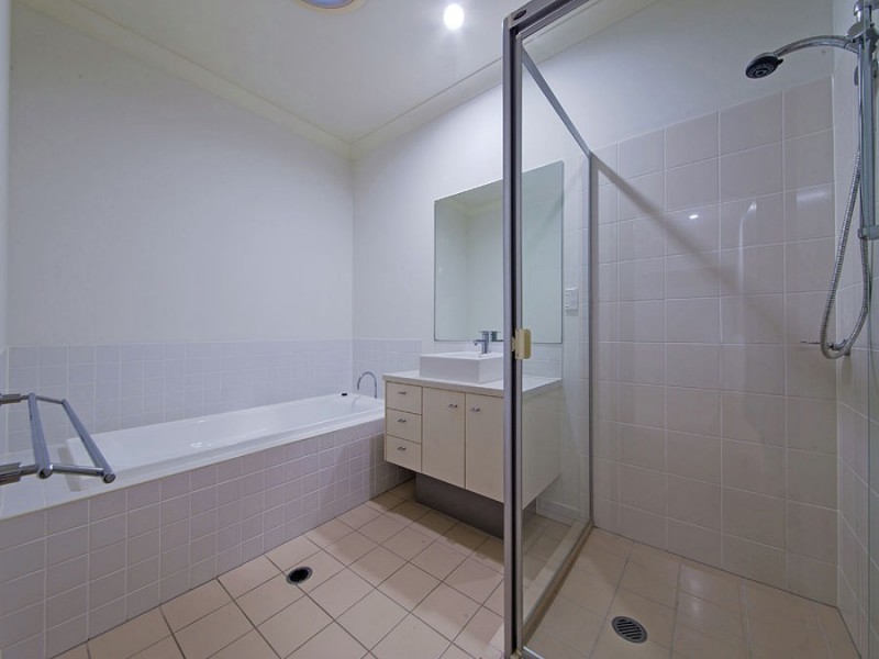 72 Moss Road, Wakerley QLD 4154