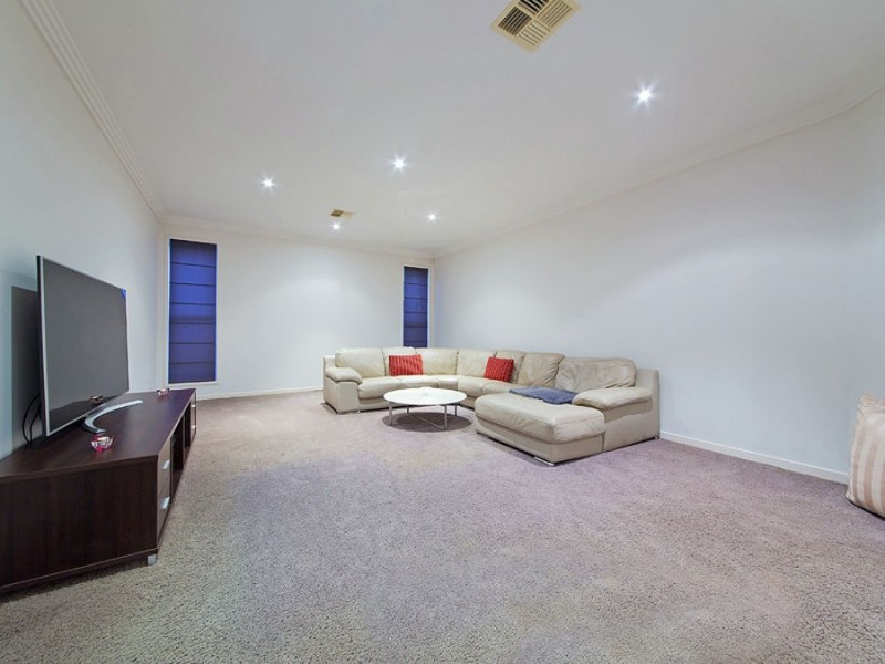 43 Gumdale Street, Wakerley QLD 4154